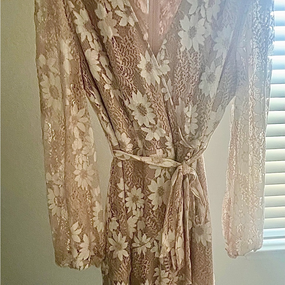 Chic Lace Wrap Dress